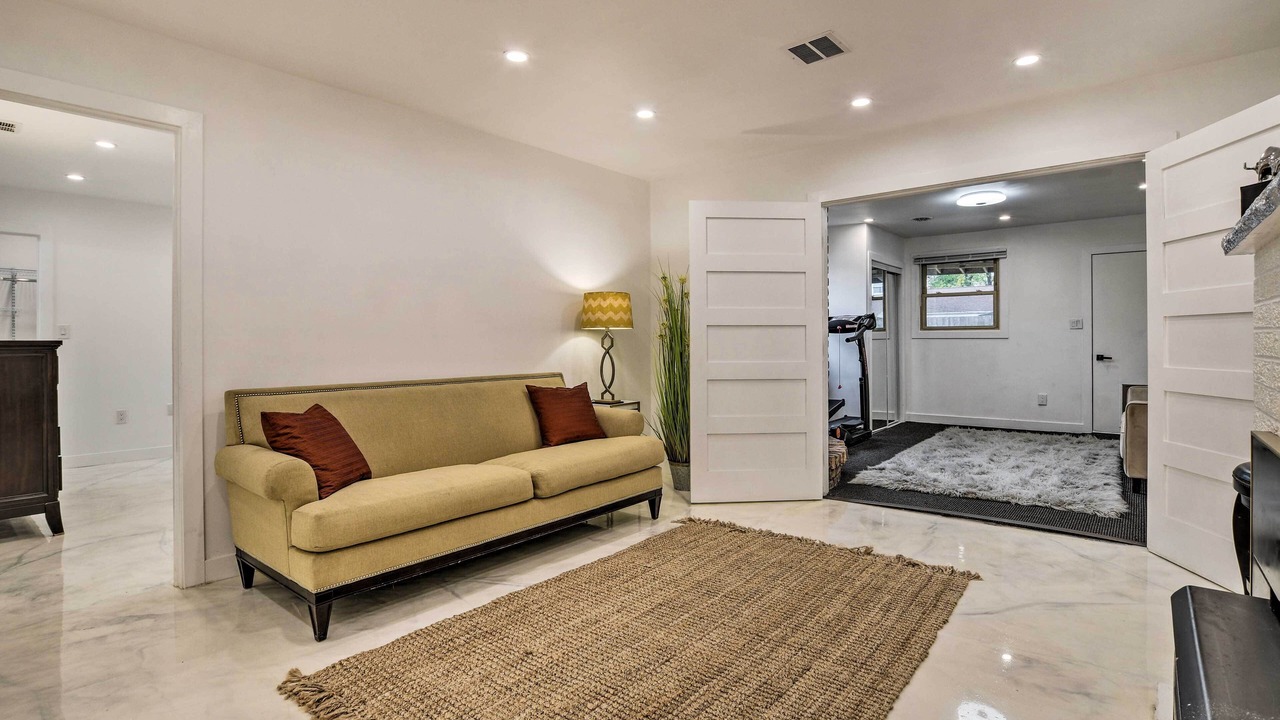 Photo of Livingroom in Griffith