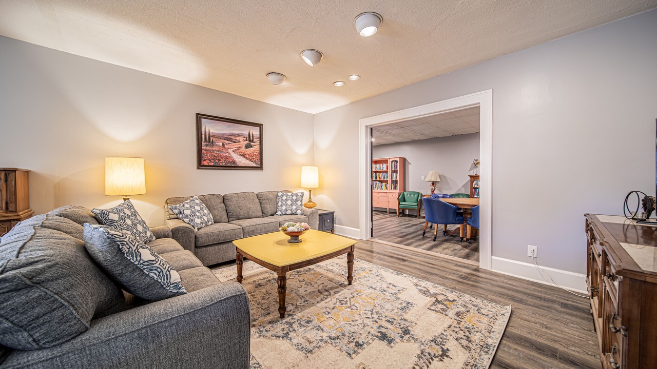 Photo of Livingroom in Ashtabula