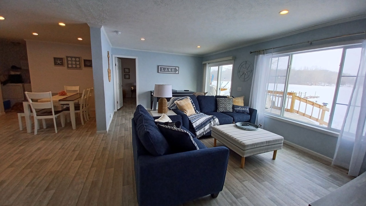 Photo of Livingroom in Deedsville