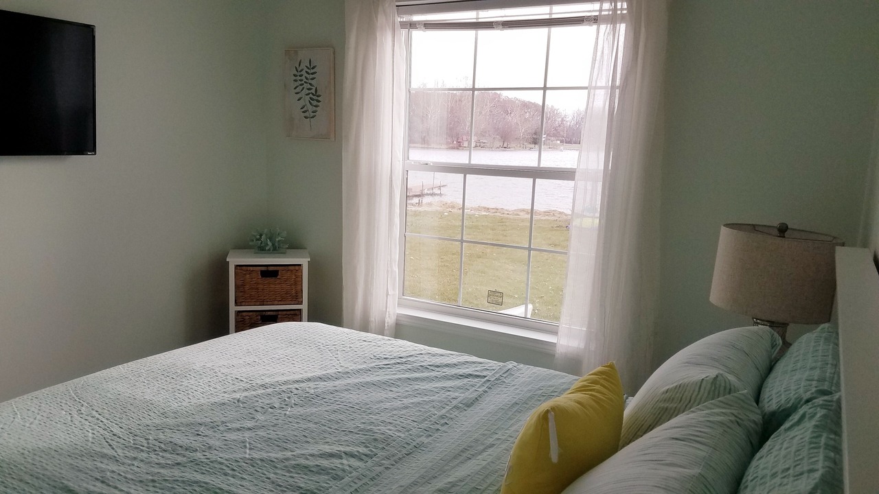 Photo of Bedroom in Deedsville
