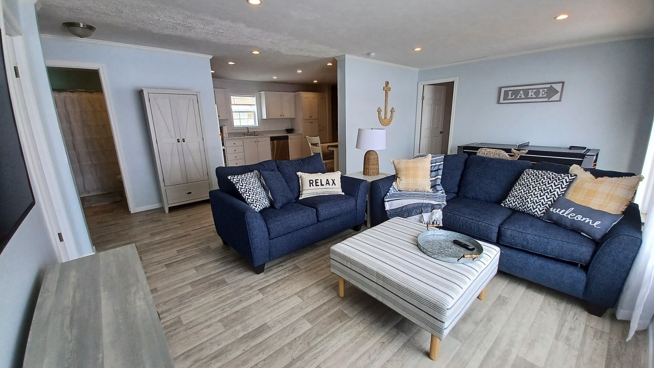 Photo of Livingroom in Deedsville