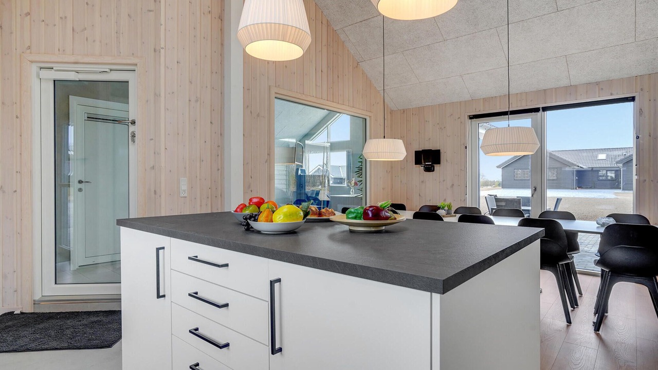 Photo of Others in Mommark Strand