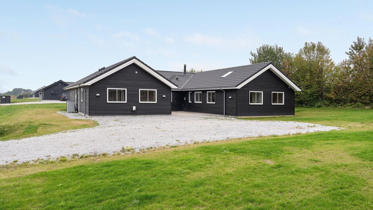 Photo of Others in Mommark Strand