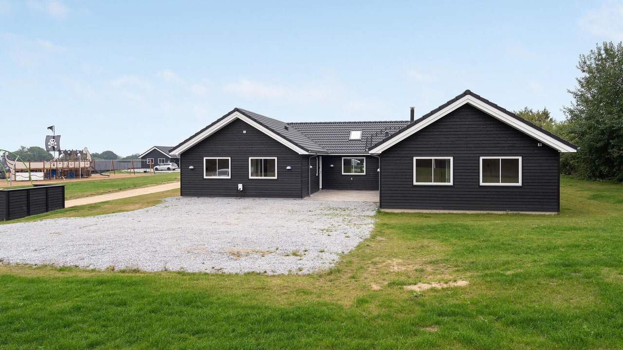 Photo of Others in Mommark Strand