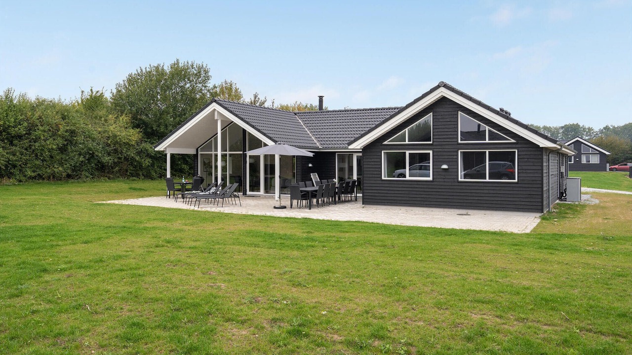 Photo of Others in Mommark Strand