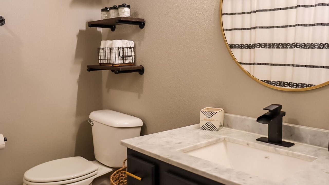 Photo of Bathroom in Bethel Heights