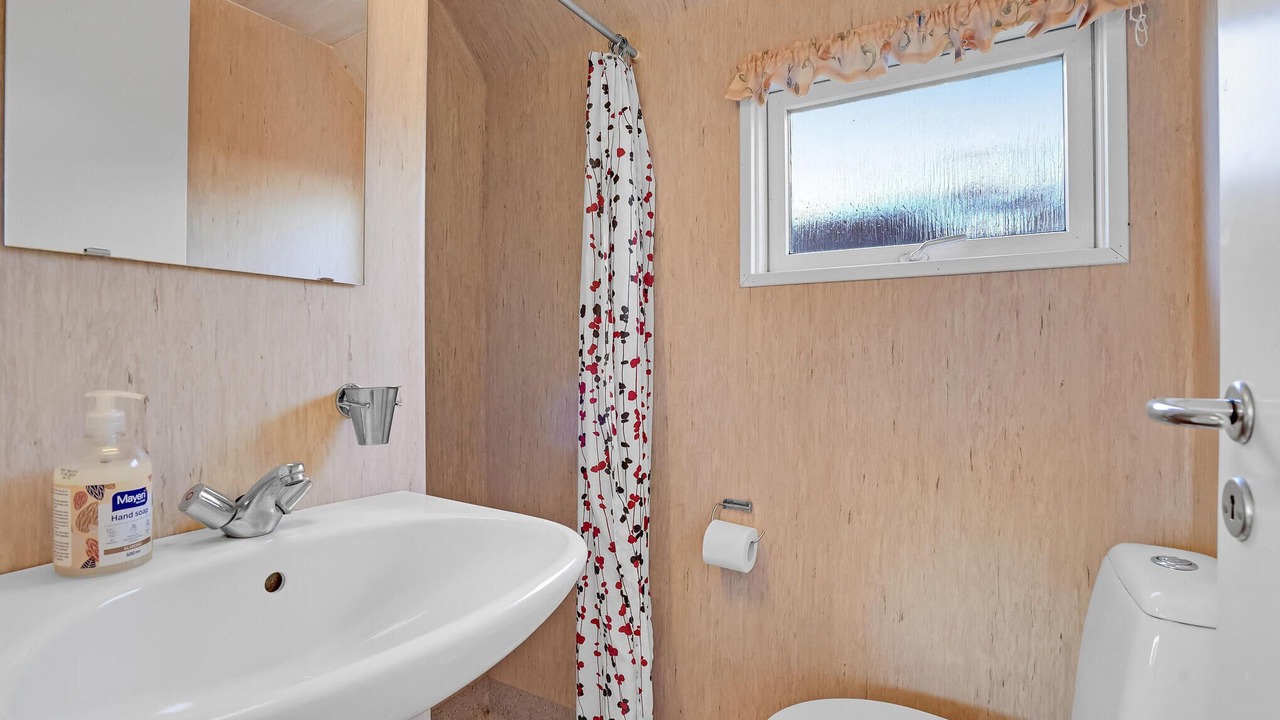 Photo of Bathroom in Remmer Strand