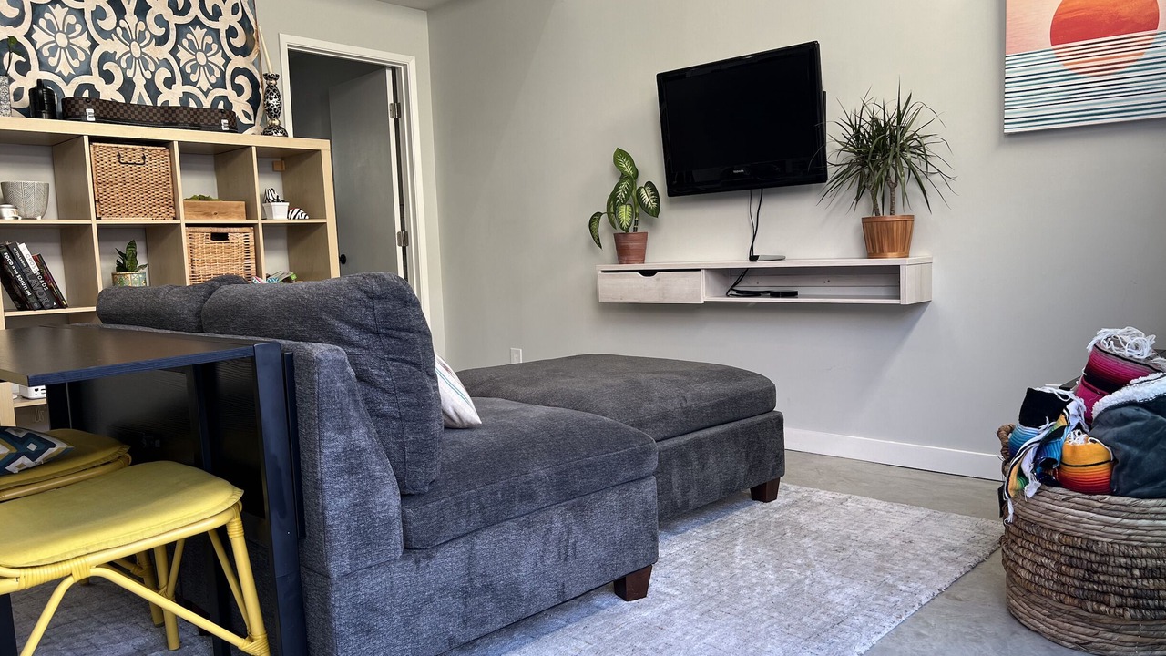 Photo of Livingroom in Del Rey