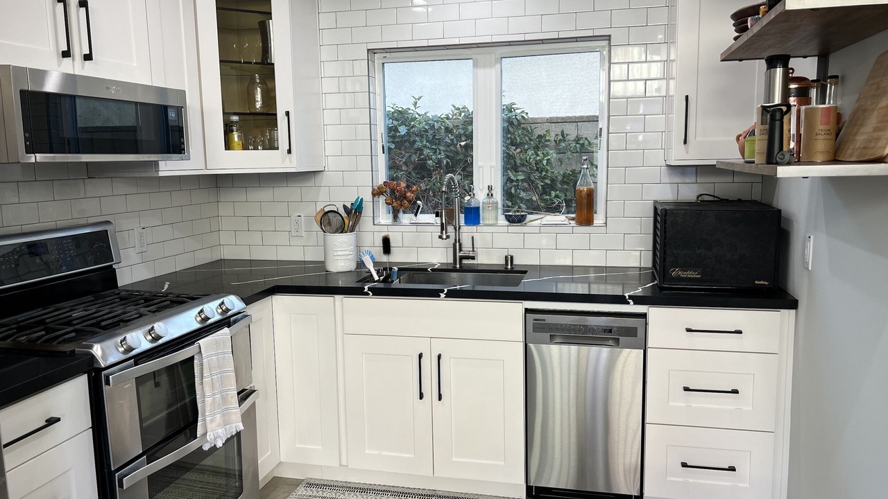 Photo of Kitchen in Del Rey
