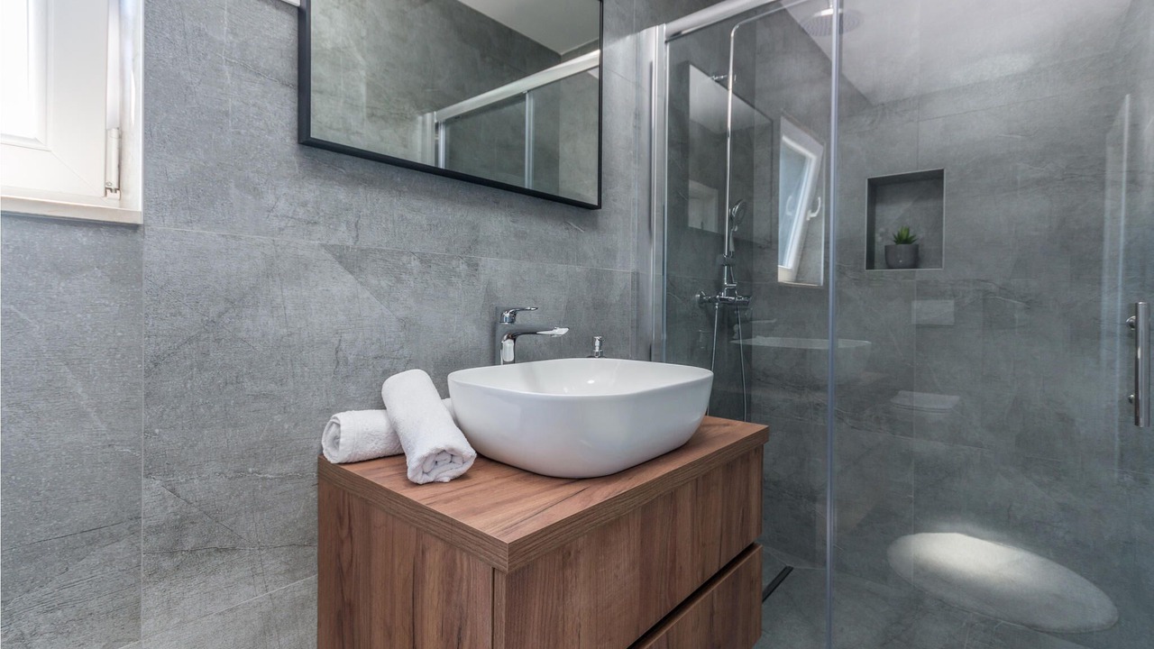 Photo of Bathroom in Tinj