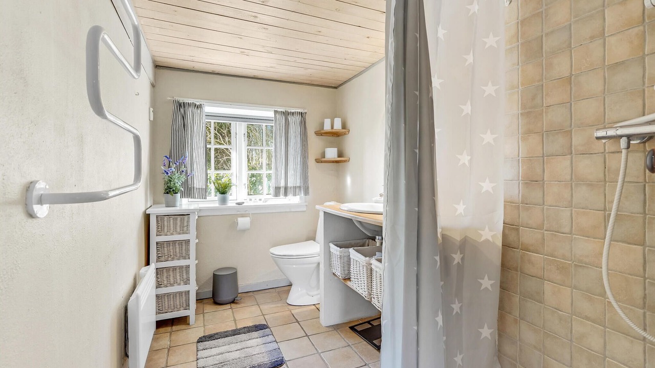 Photo of Bathroom in Hjerpsted