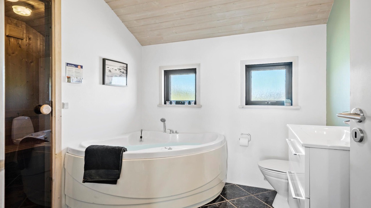 Photo of Bathroom in Vrist Strand