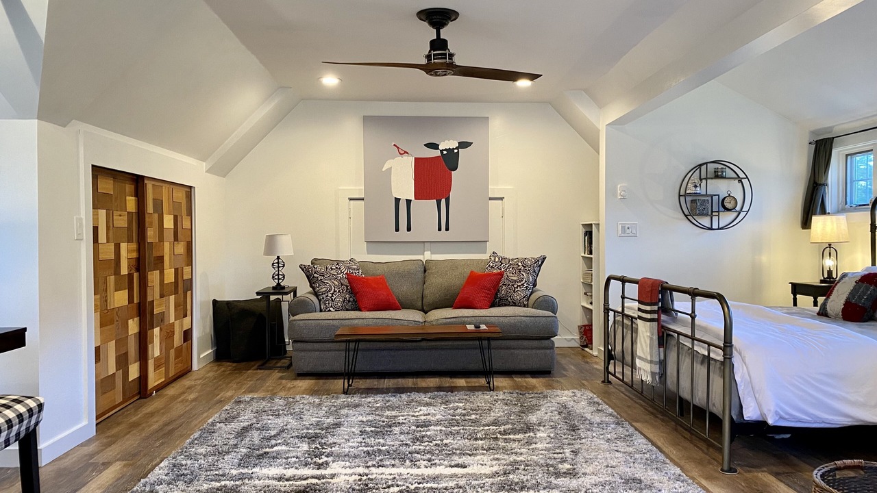 Photo of Bedroom in Stowe Hollow