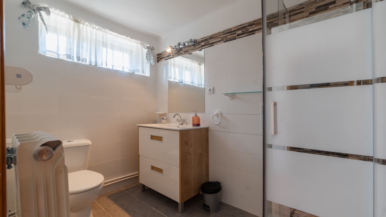Photo of Bathroom in Almenar de Soria