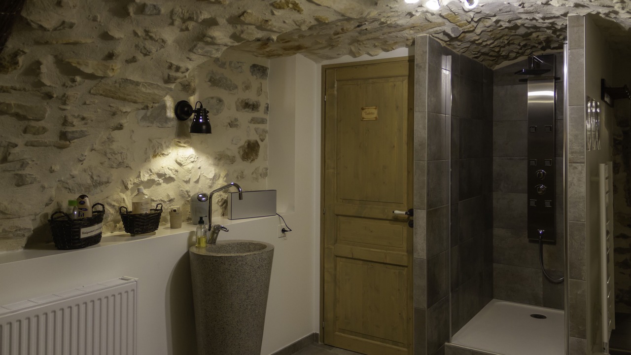 Photo of Bathroom in Salavas