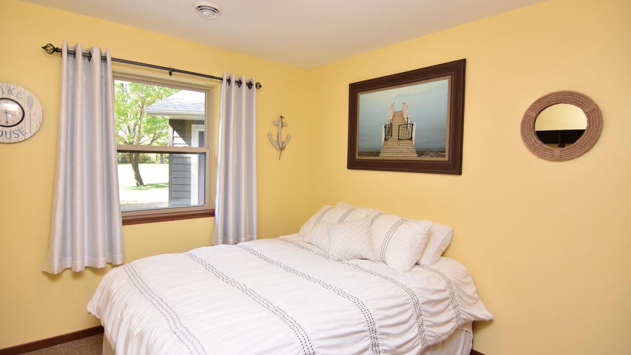 Photo of Bedroom in New Auburn