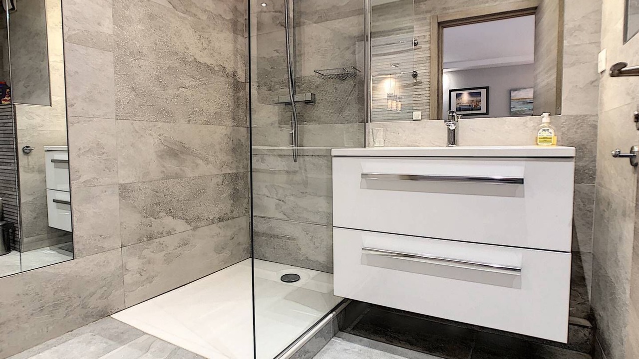 Photo of Bathroom in Sainte-Maxime City Centre