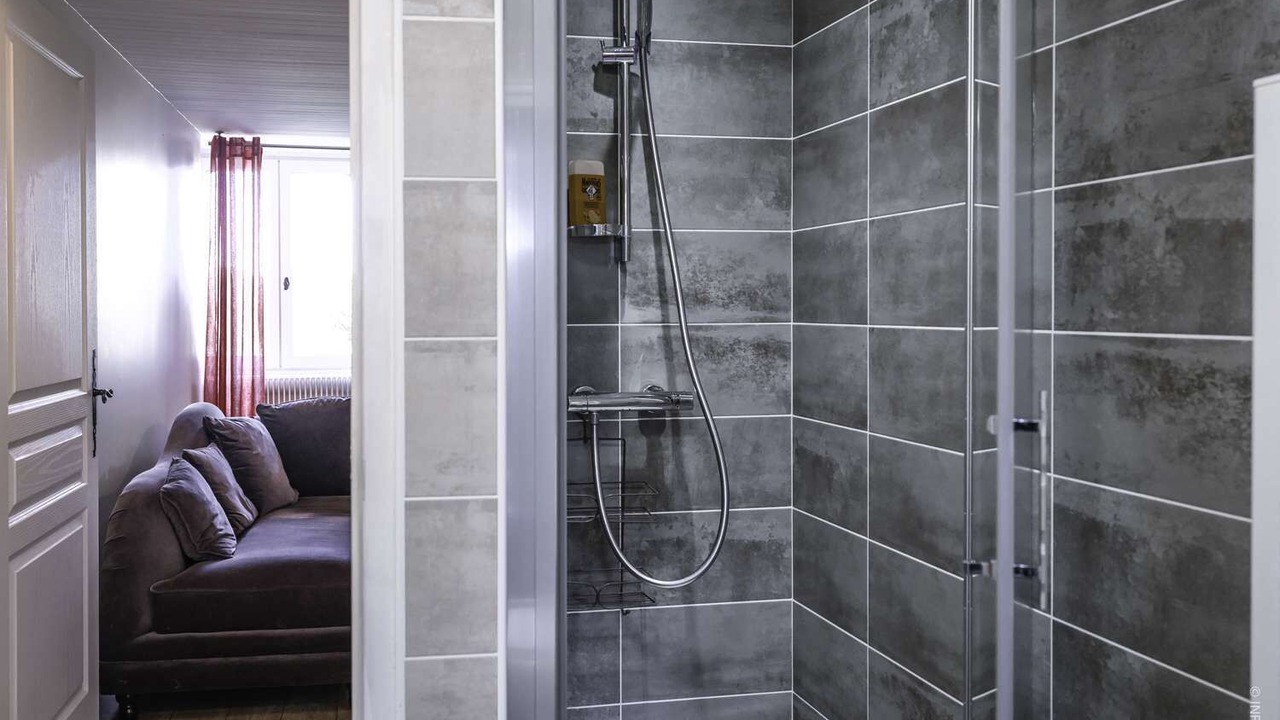 Photo of Bathroom in Saint-Martin-de-Villereal