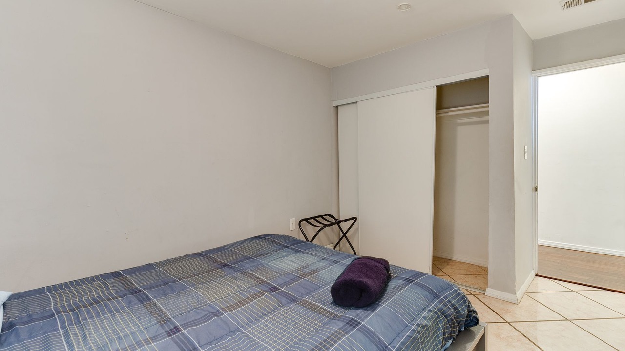 Photo of Bedroom in Reseda