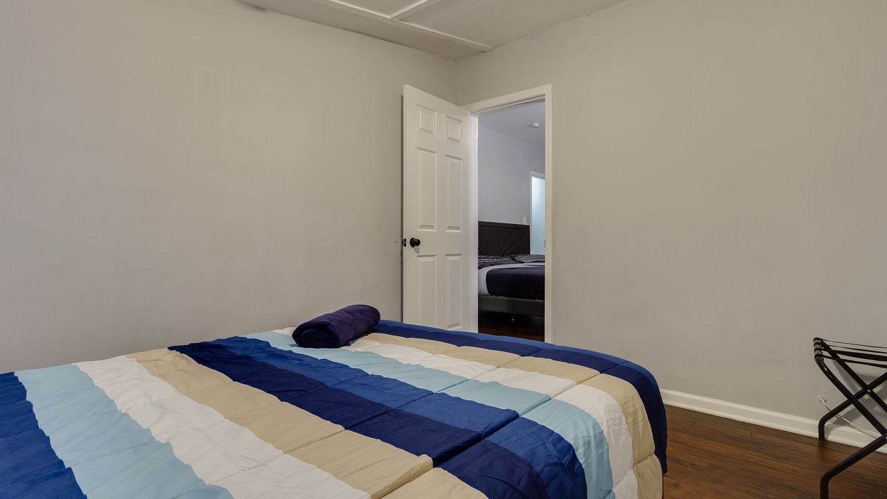 Photo of Bedroom in Reseda
