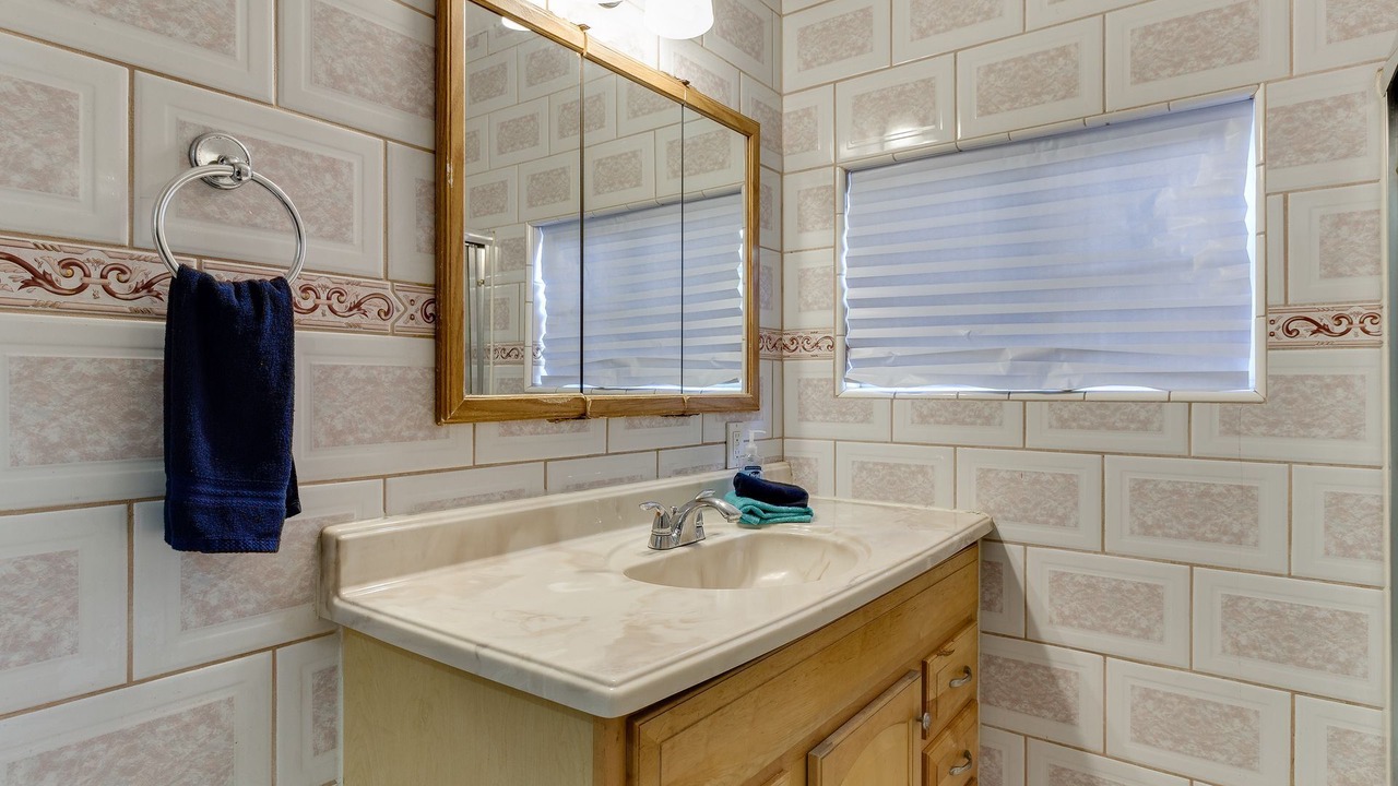 Photo of Bathroom in Reseda