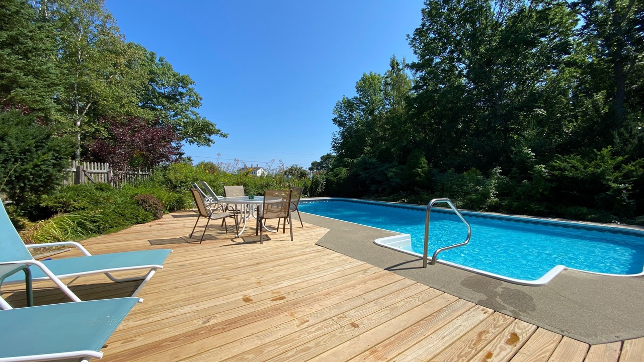 Photo of Outdoor in Brooklin