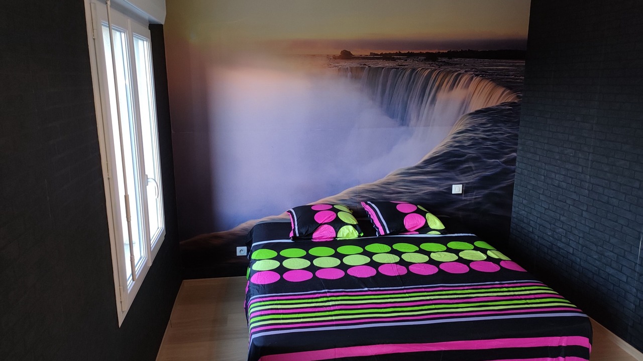 Photo of Bedroom in Montceau-les-Mines