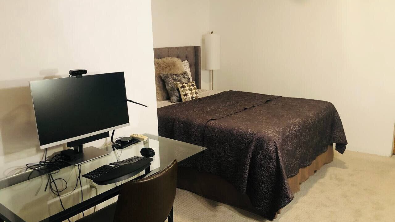 Photo of Bedroom in Downtown West