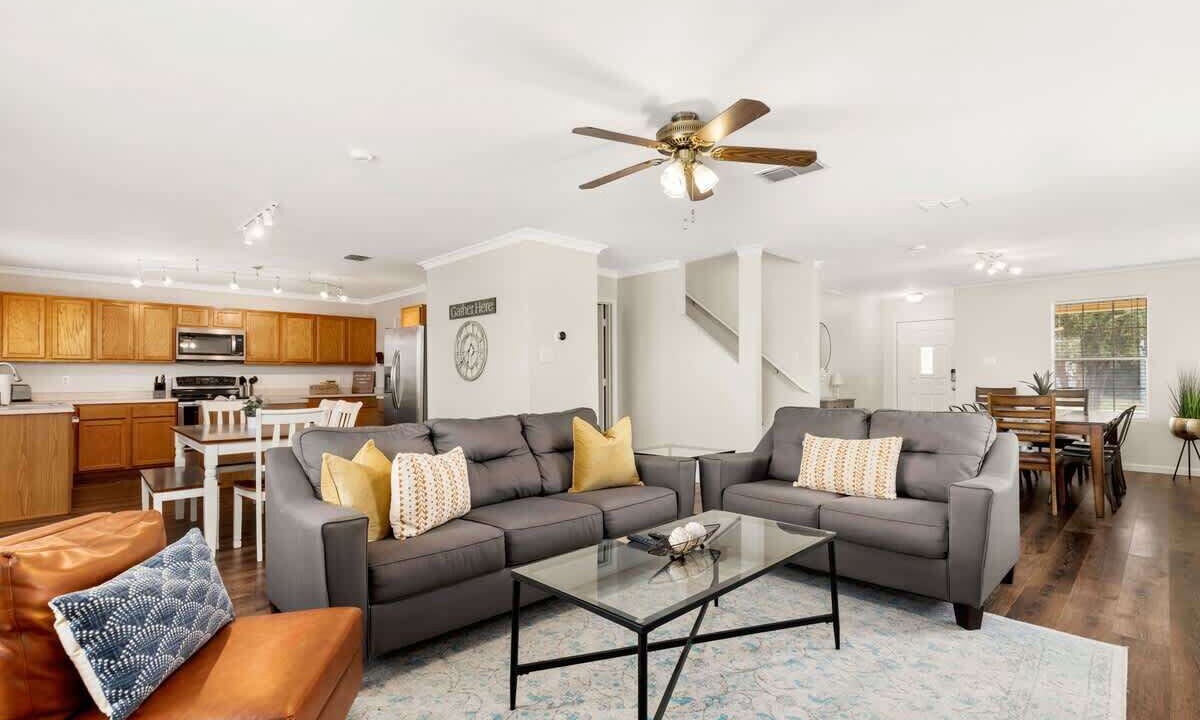 Photo of Livingroom in Wetmore