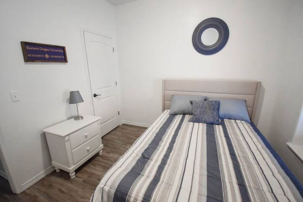 Photo of Bedroom in La Grande