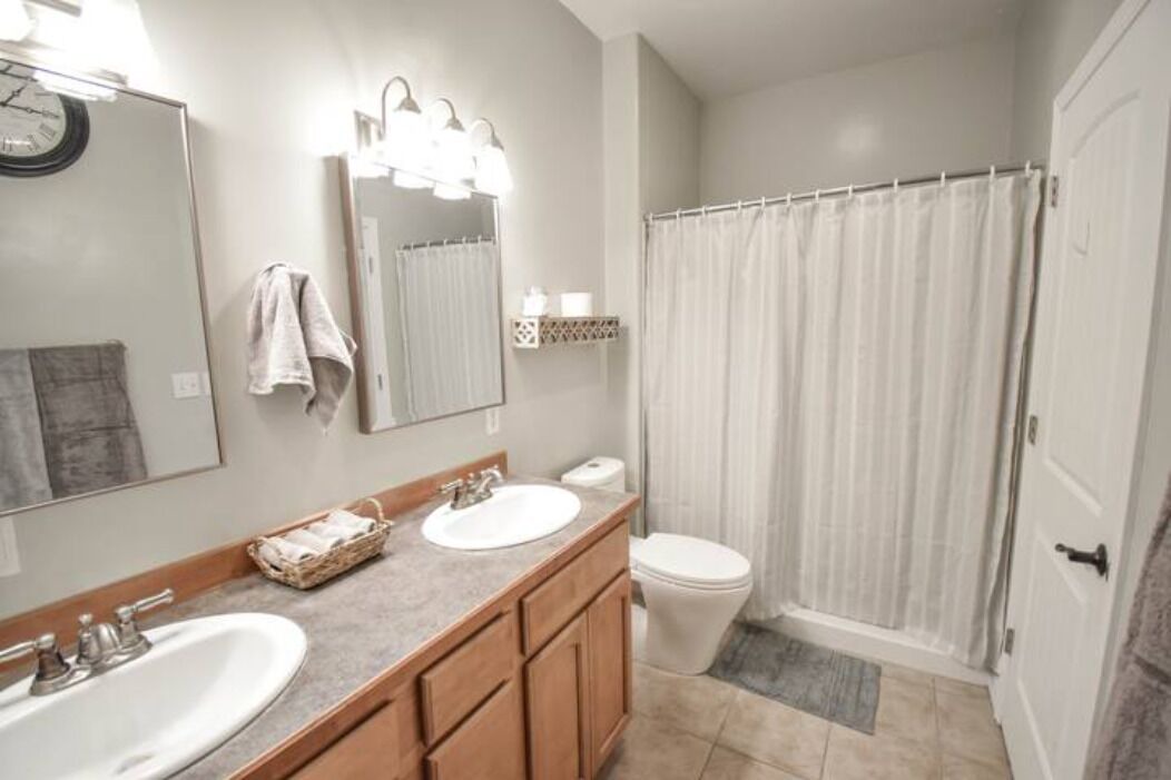 Photo of Bathroom in La Grande