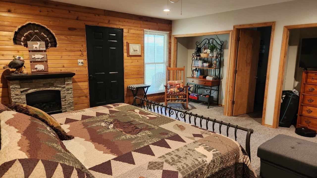 Photo of Bedroom in Greenfield