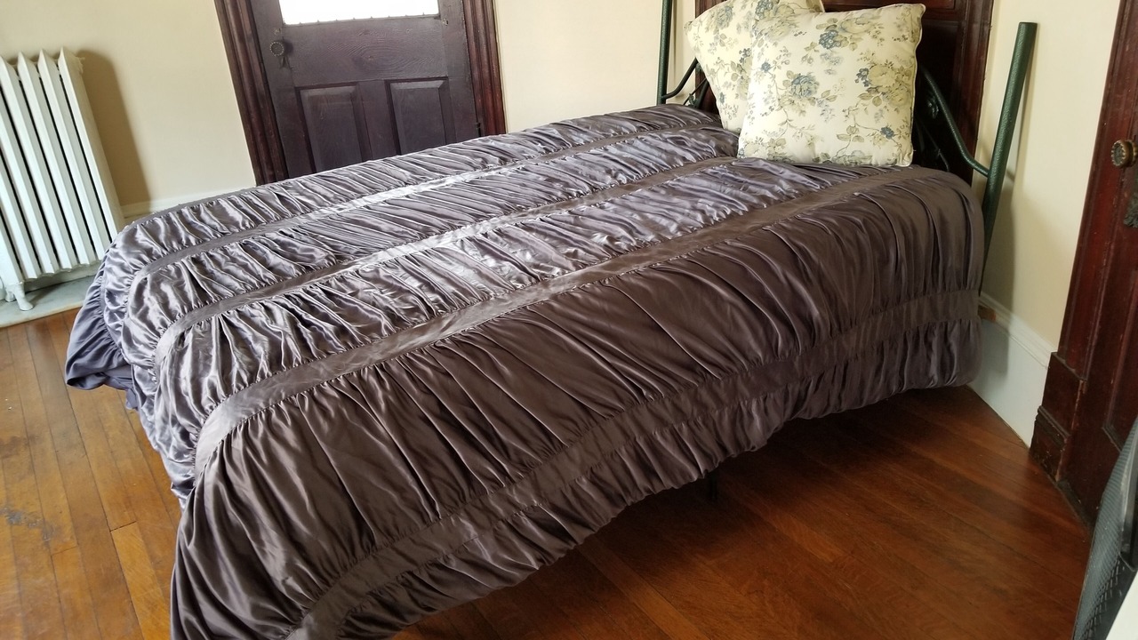 Photo of Bedroom in Langhorne