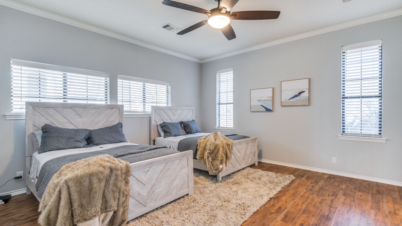 Photo of Bedroom in Oak Point