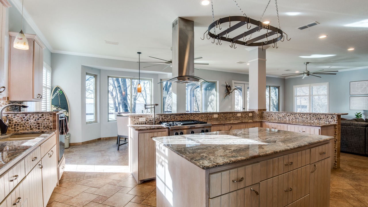 Photo of Kitchen in Oak Point