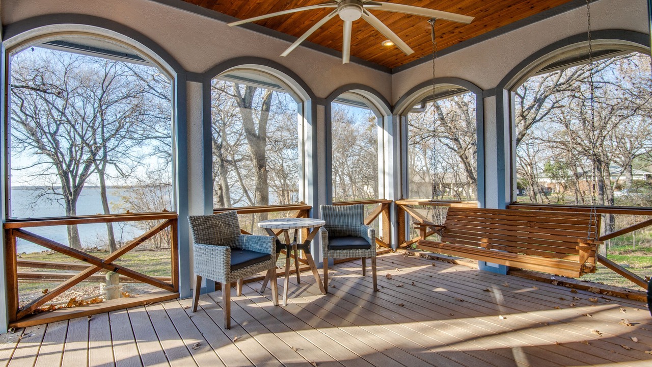 Photo of Outdoor in Oak Point