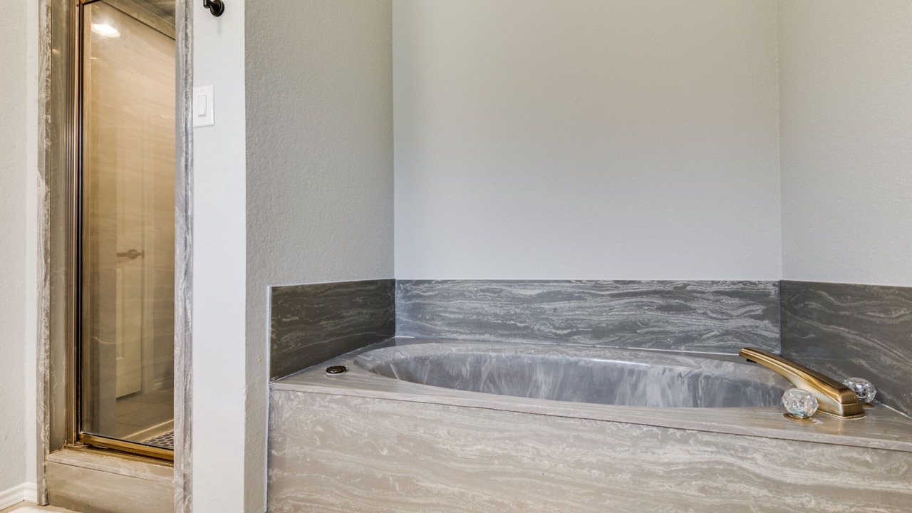 Photo of Bathroom in Oak Point