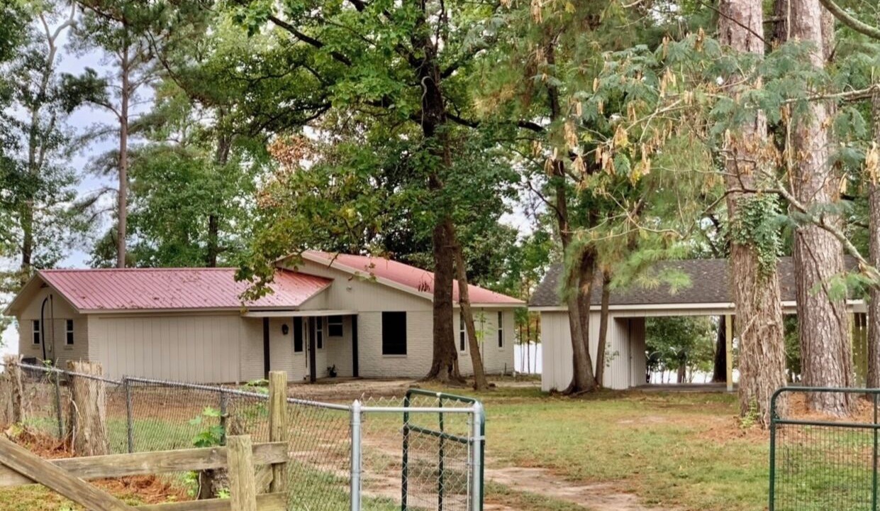 Photo of Outdoor in Broaddus