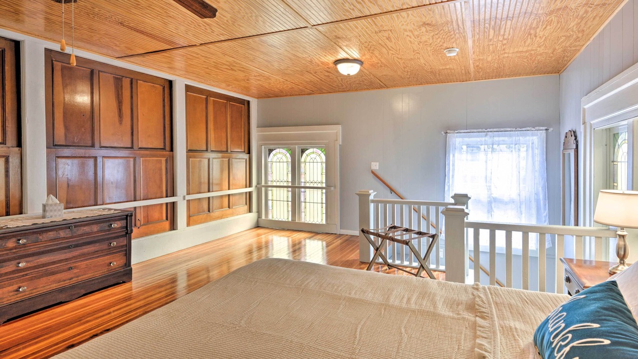 Photo of Others in Lisle