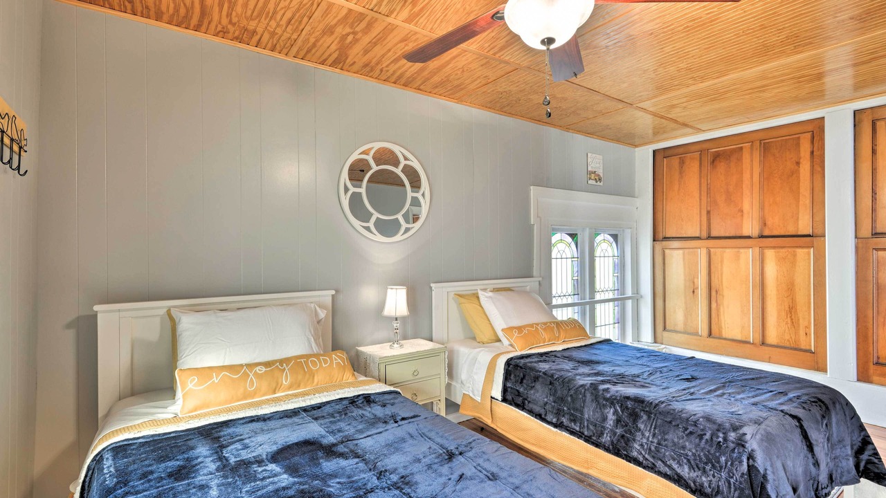 Photo of Others in Lisle