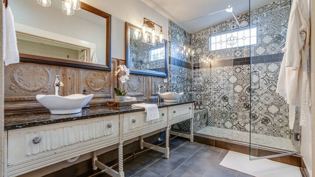 Photo of Bathroom in Eastside Promise Neighborhood