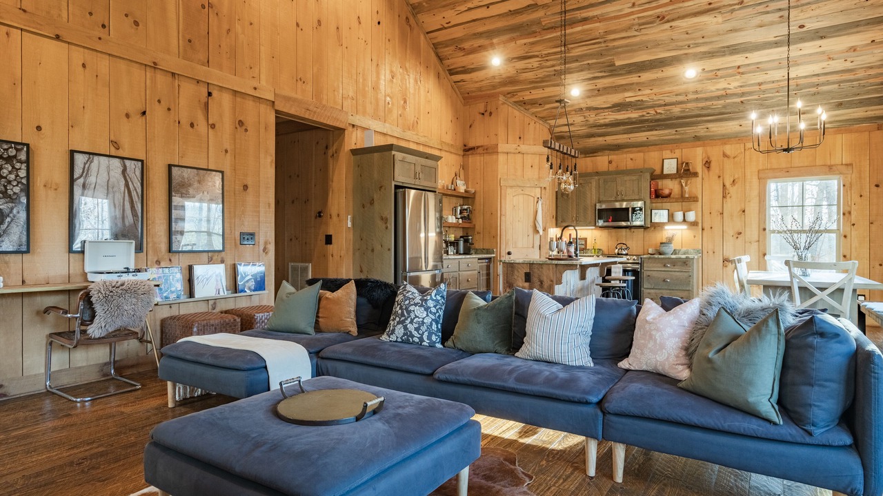 Photo of Livingroom in Morganton