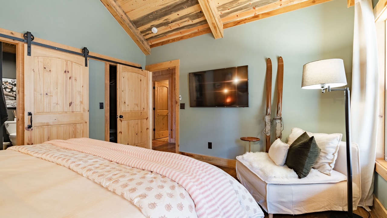 Photo of Bedroom in Morganton