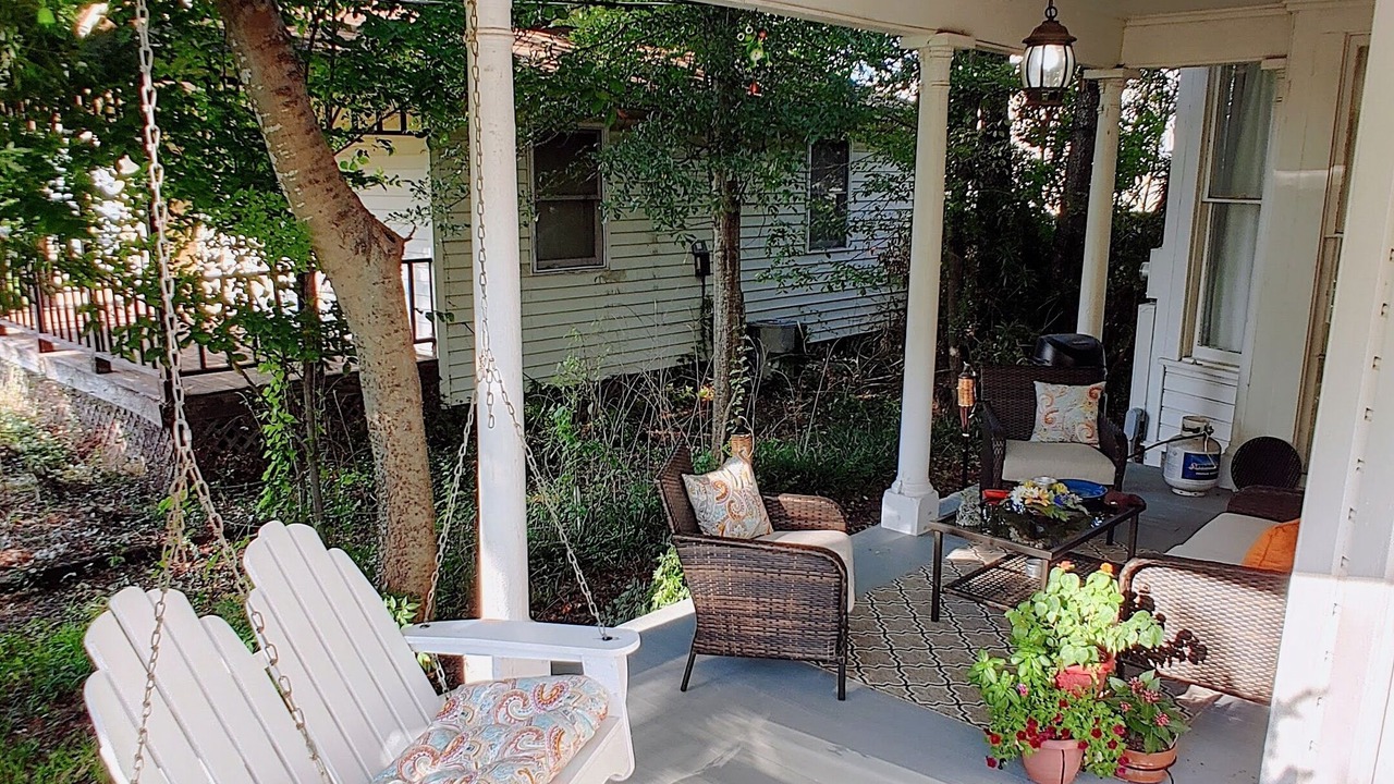 Photo of Outdoor in Highland Historic District