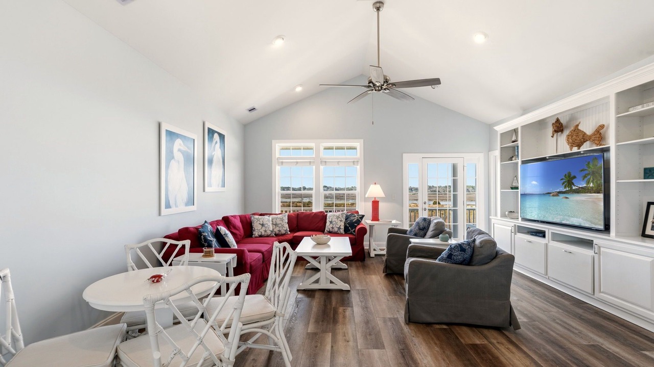 Photo of Livingroom in Ocean Isle Beach