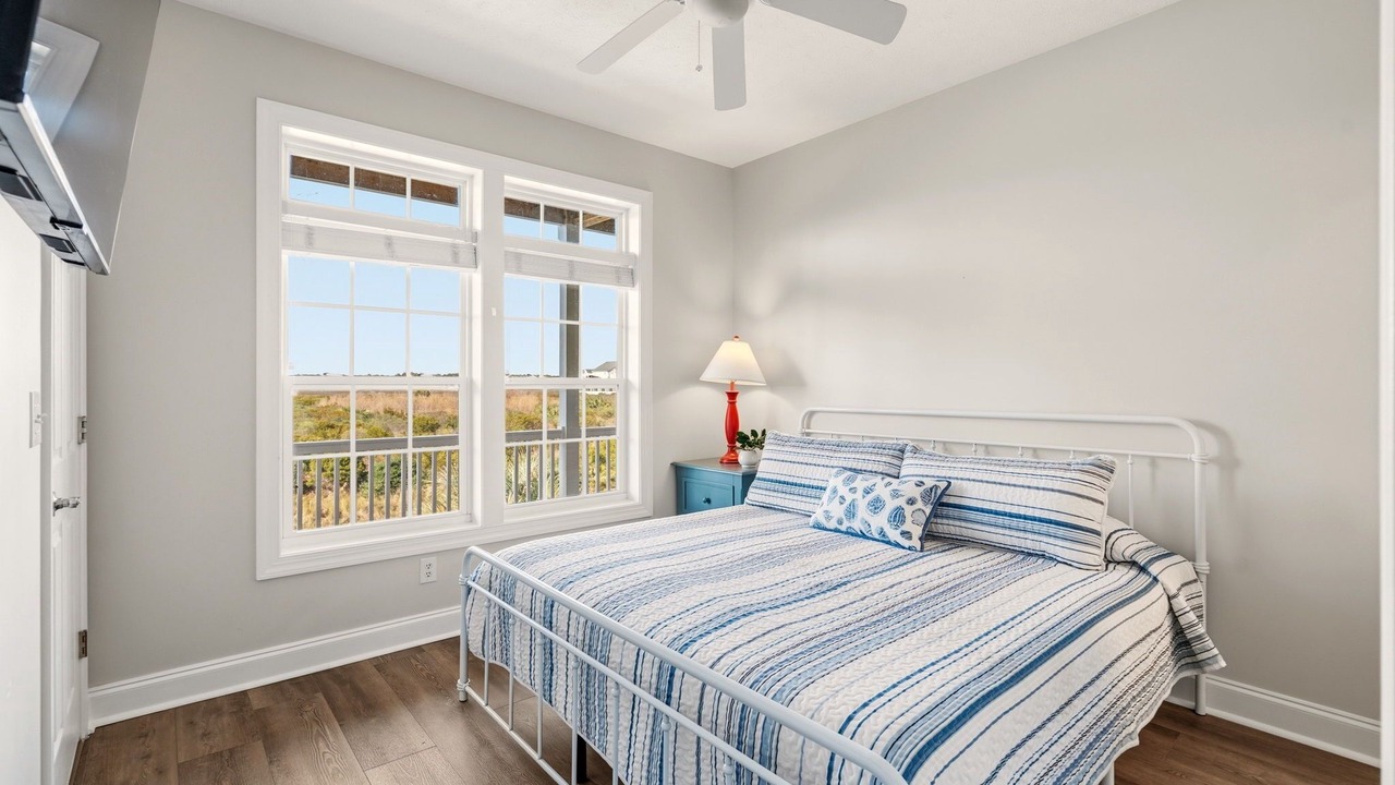 Photo of Bedroom in Ocean Isle Beach