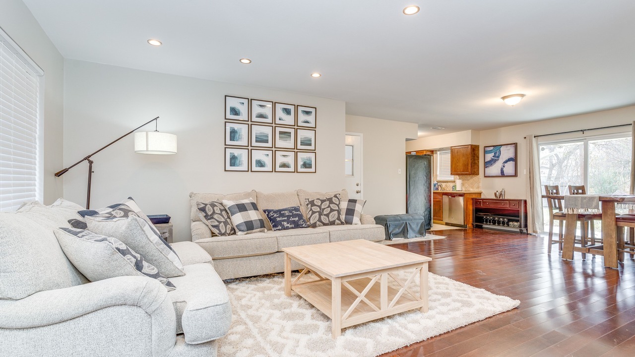 Photo of Livingroom in Richardson