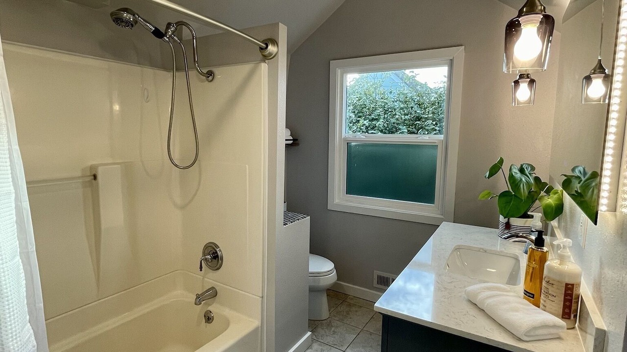 Photo of Bathroom in Retsil