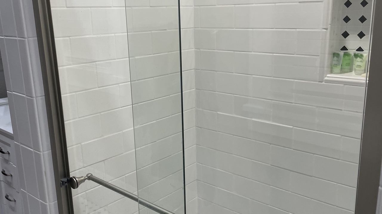 Photo of Bathroom in Spur