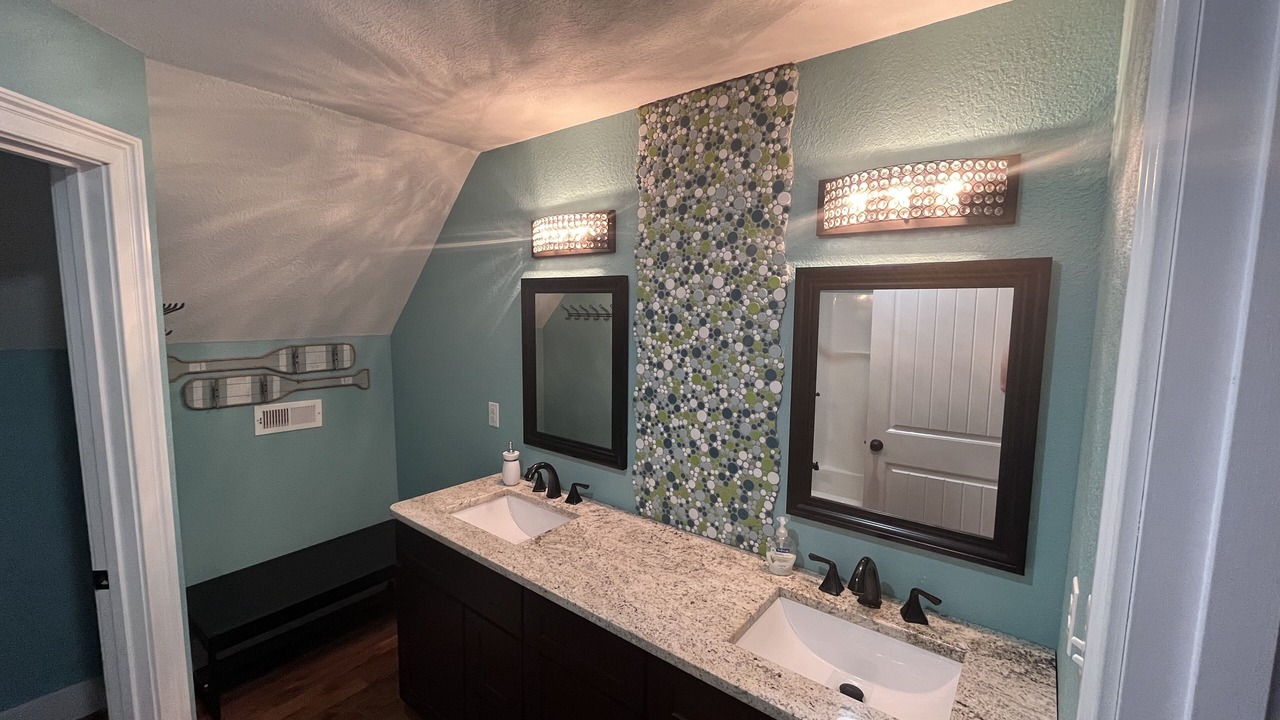 Photo of Bathroom in Caryville